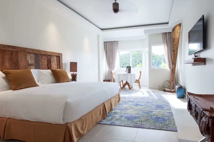 Marina room with bay view
