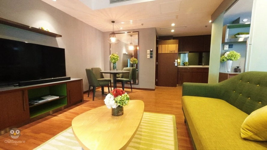 Owl Square Residence