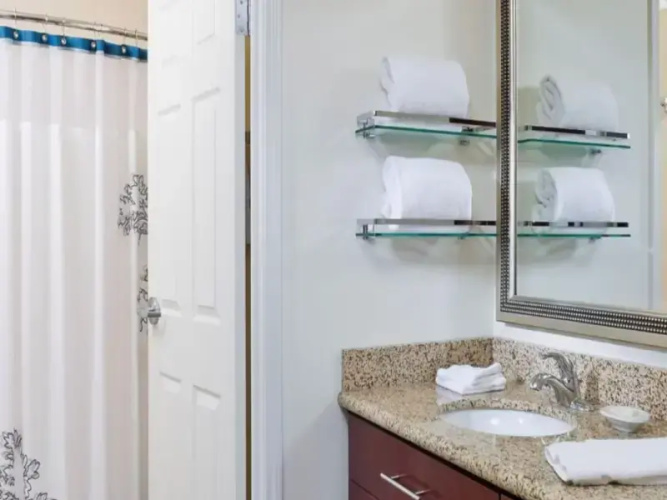 2 Bedrooms Suite