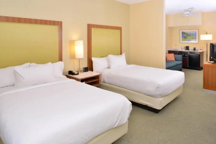 Standard Double Suite