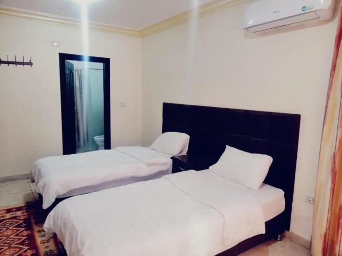2 Bedrooms Apartment