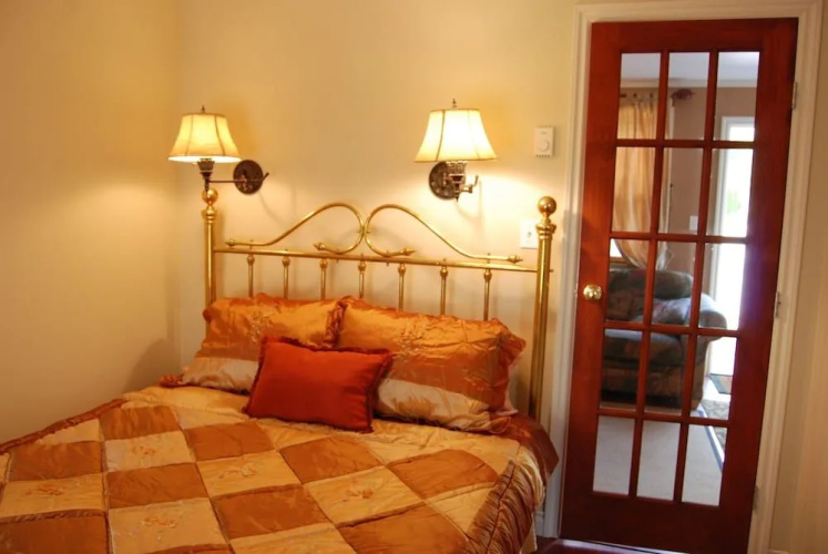 Woodside Inn