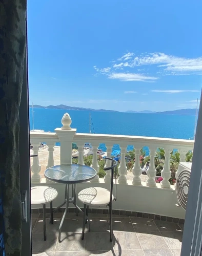 Standard Quadruple room with sea view