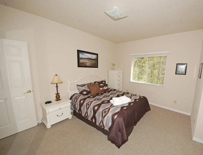 4 Bedrooms Cottage