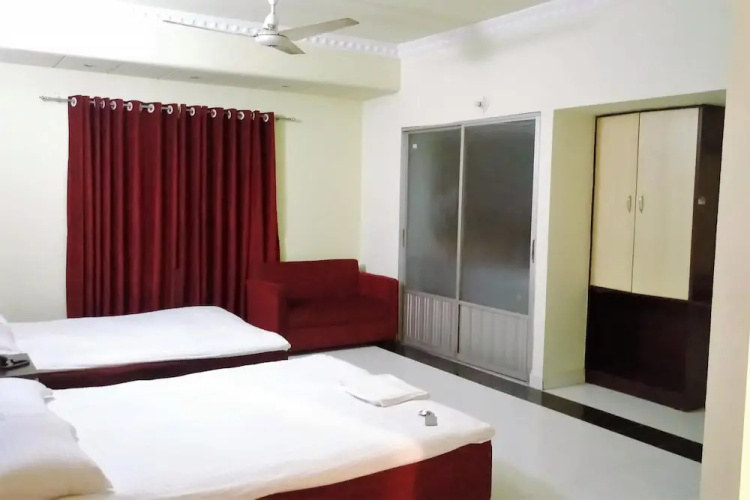 Sea Welcome Resort