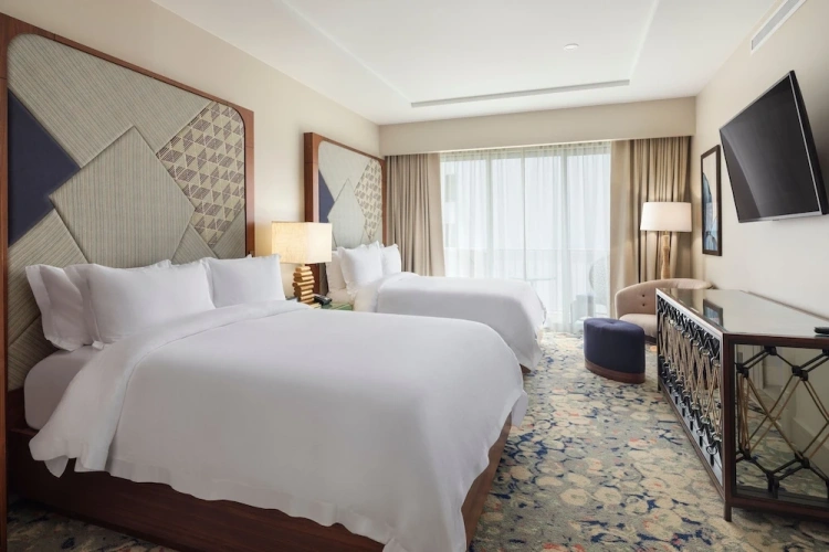 2 Bedrooms Penthouse Suite oceanfront