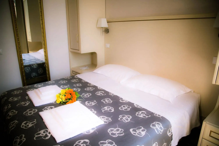 St. Peter Central Rooms B&B