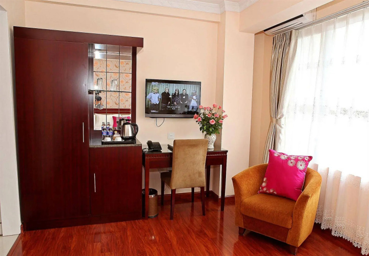 The Flower Boutique Hotel & Travel
