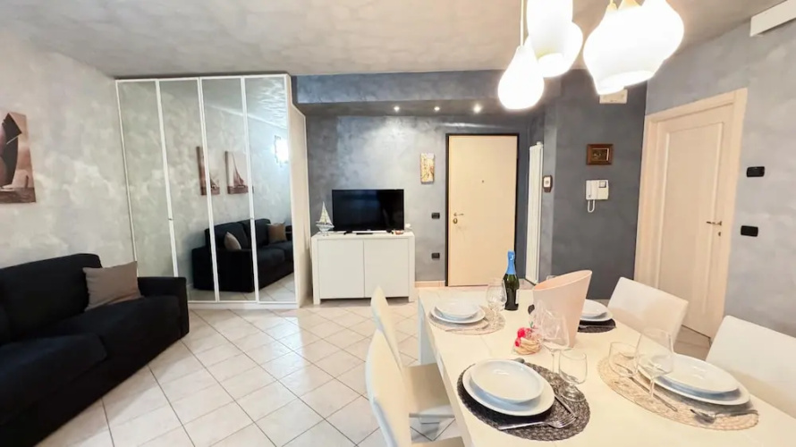 Lady Teresa Apartment by Ca-sa Check