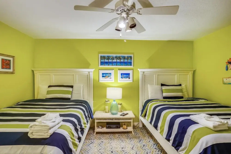 Oceanside 302