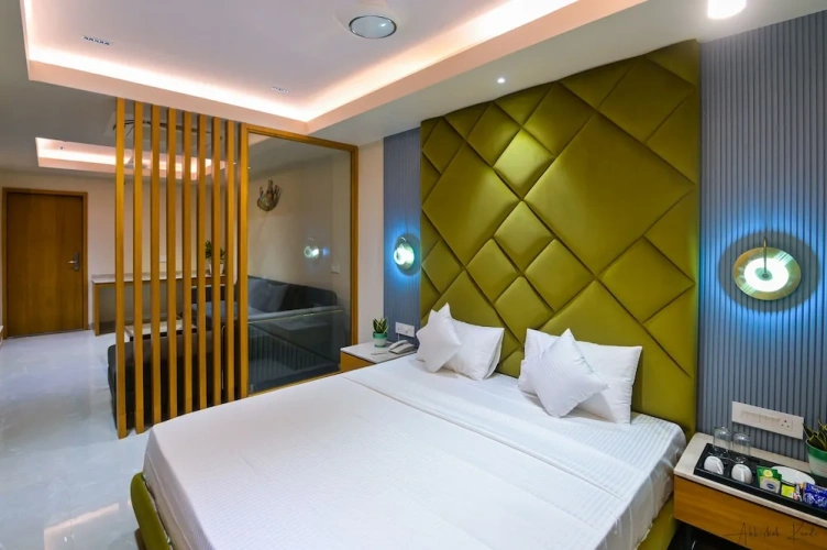 Double Suite