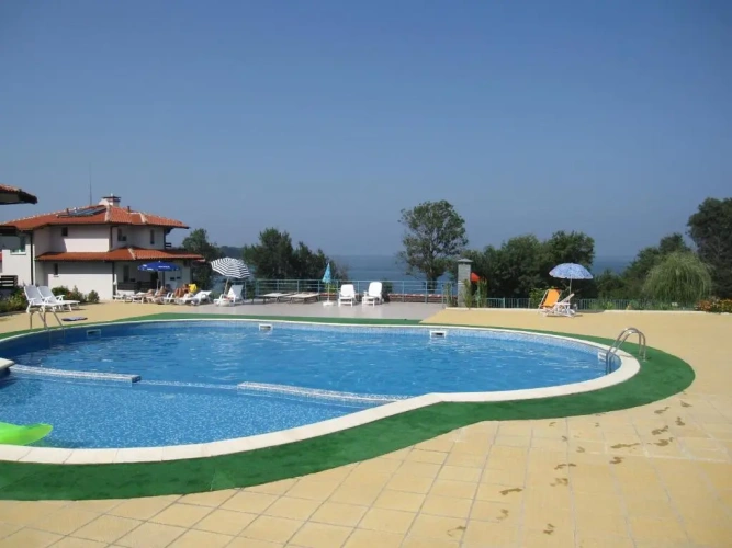 1 Bedroom Apartment with balcony and with sea view
