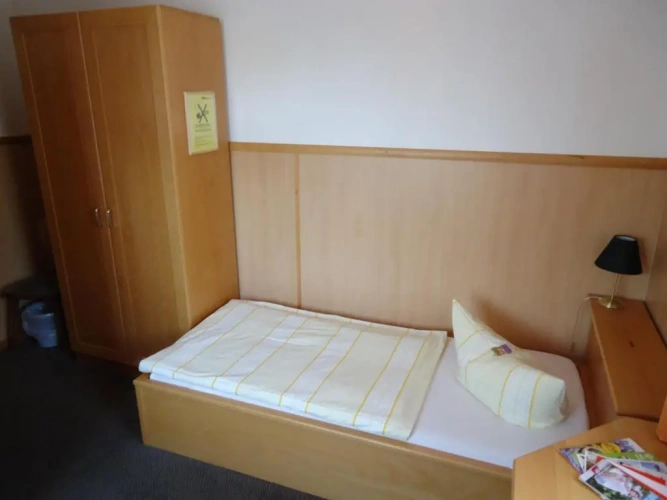 Standard Single room