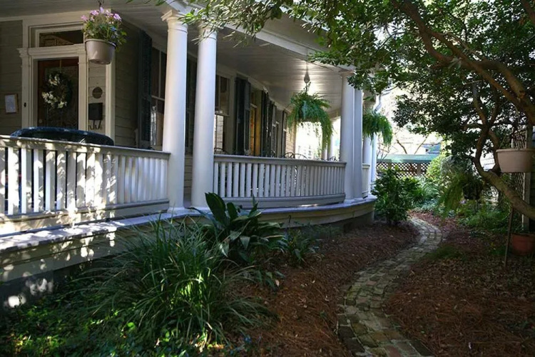 The Cannonboro Inn