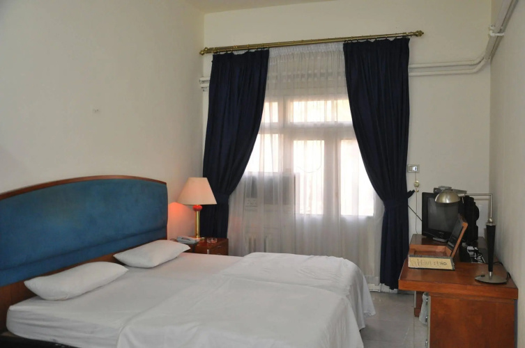 New Park Hotel