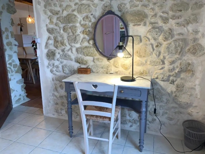 2 Bedrooms Cottage