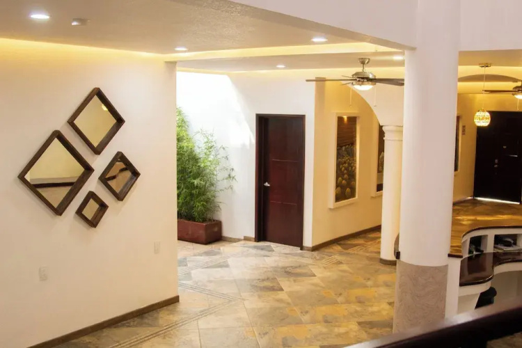 Nueve Agaves Hotel