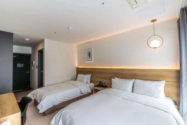 Standard Twin Family room