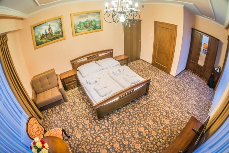 Luxury Triple room