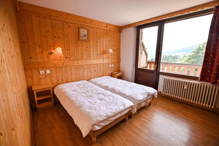 47 M With Balcony View On The Mont Blanc
