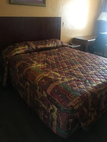 Heritage Inn