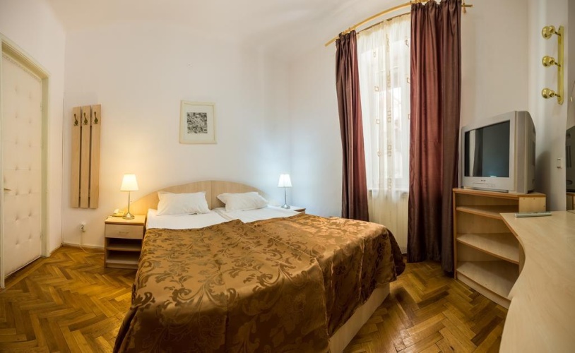 Hotel Rina Cerbul