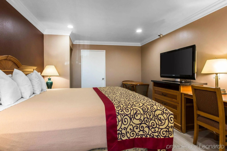 Rodeway Inn