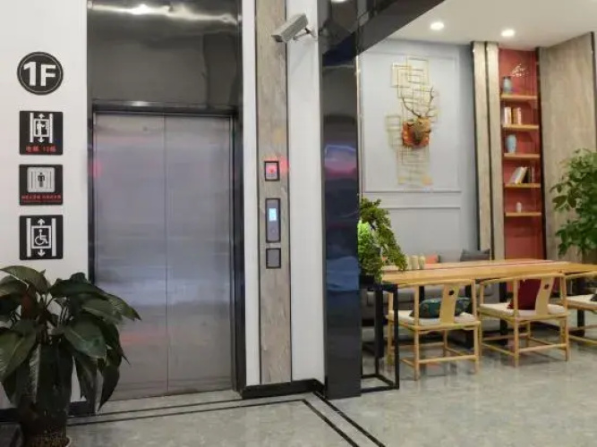Kunming New Window Boutique Hotel