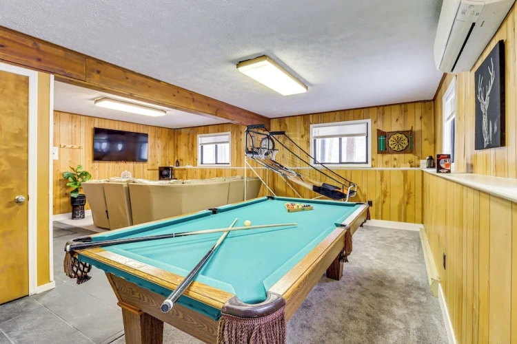 4 Bedrooms Cottage
