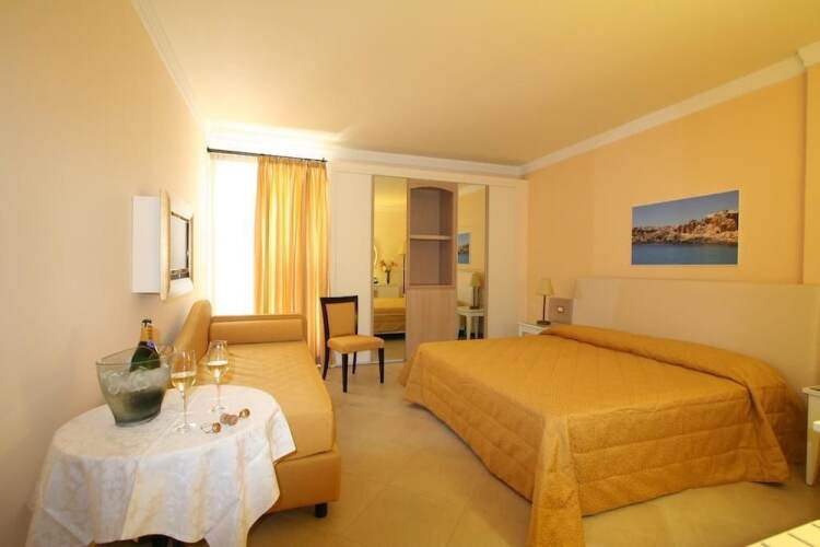 Grand Hotel FlorioOver view