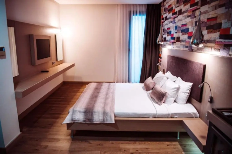 Quadruple Suite