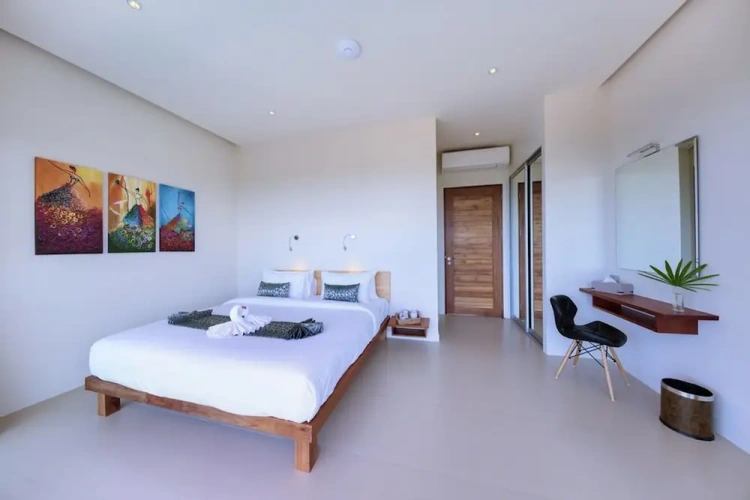 3 Bedrooms Villa