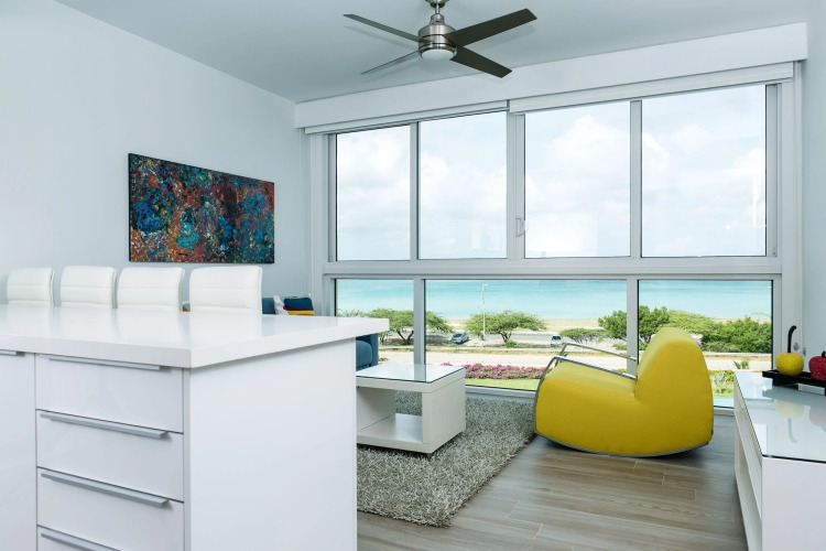 Blue ResidencesOver view