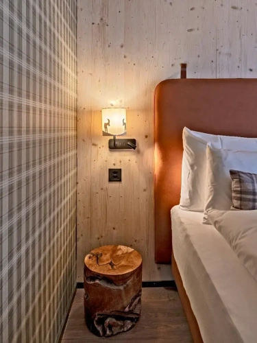 2 Bedrooms Suite with balcony