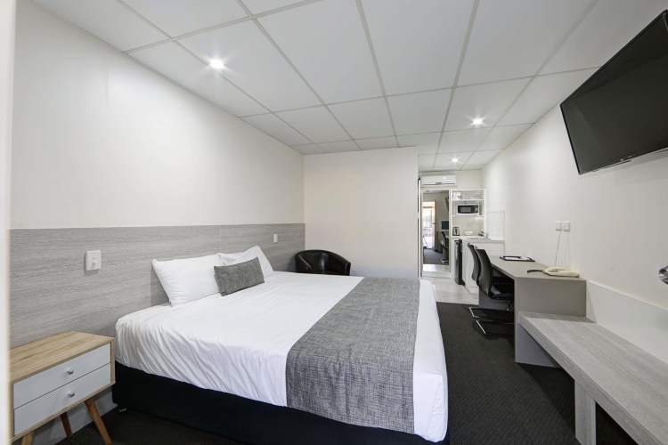 Deluxe Double Suite