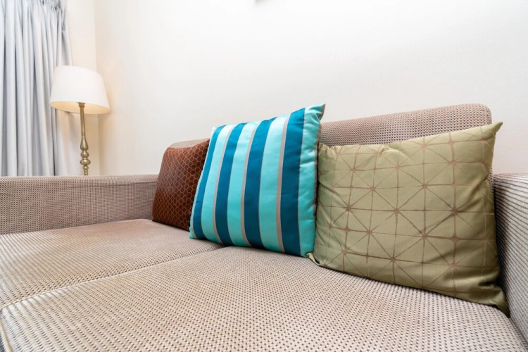 Lux BnB 1BD Discovery Gardens