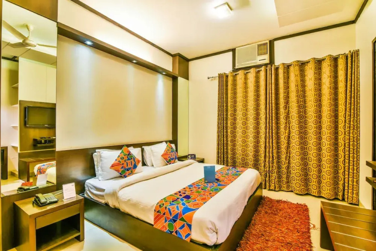 FabHotel GCR Sector 43