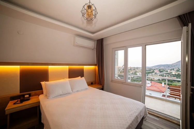 Standard Double room with balcony and with city view