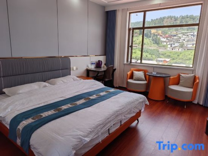 Standard Double room with view