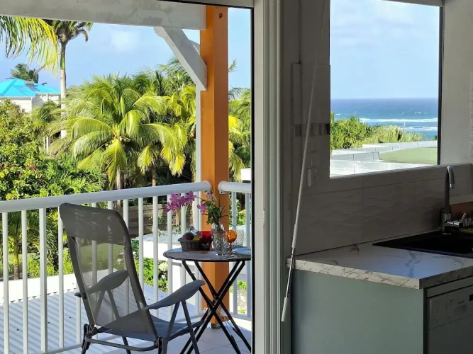 Comfort Apartment with balcony and with sea view