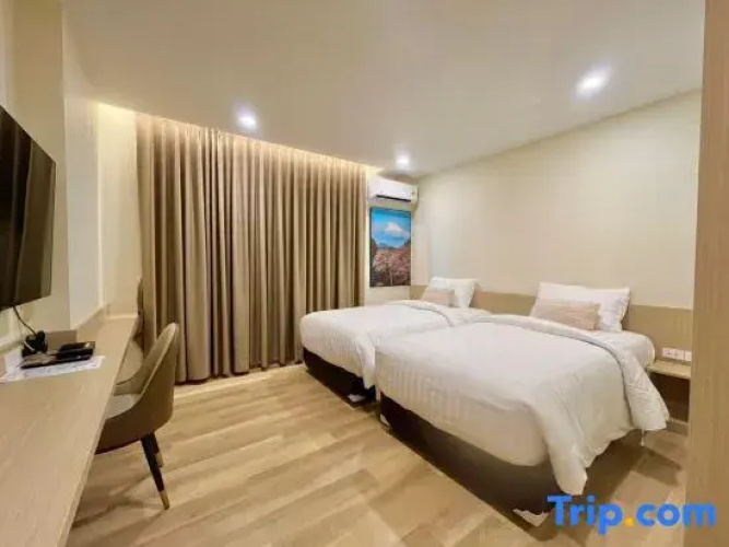 L2 Premium Hotel