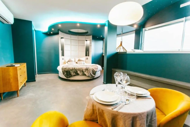 Suite