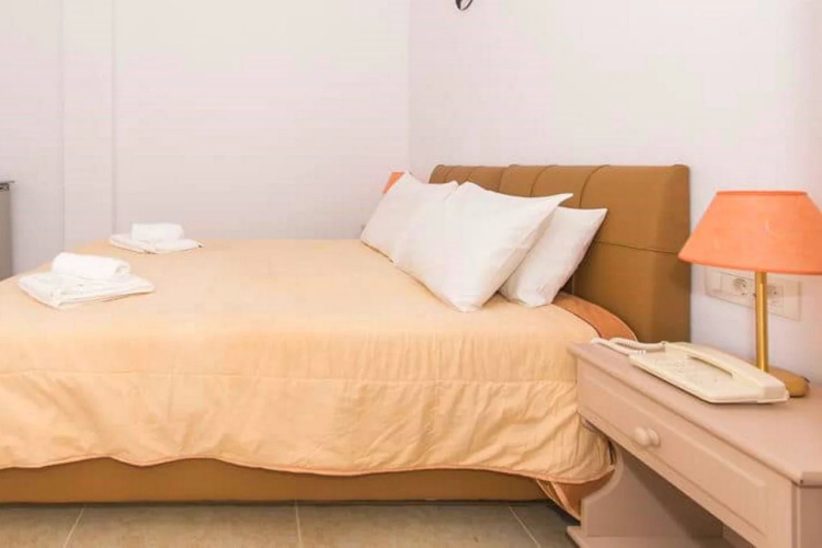 Smaragdi Hotel