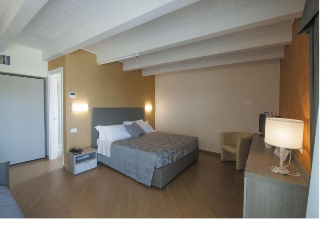 Classic Double Suite
