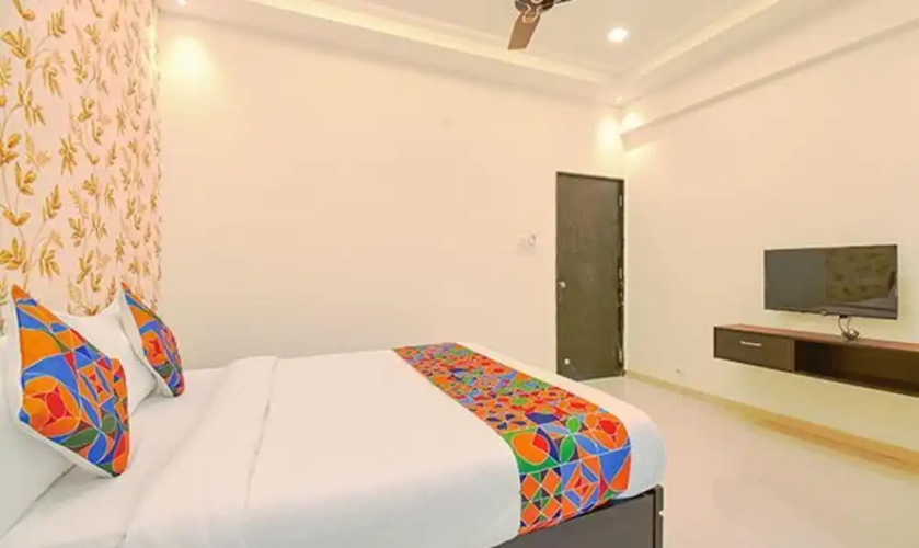FabHotel Golden Heights