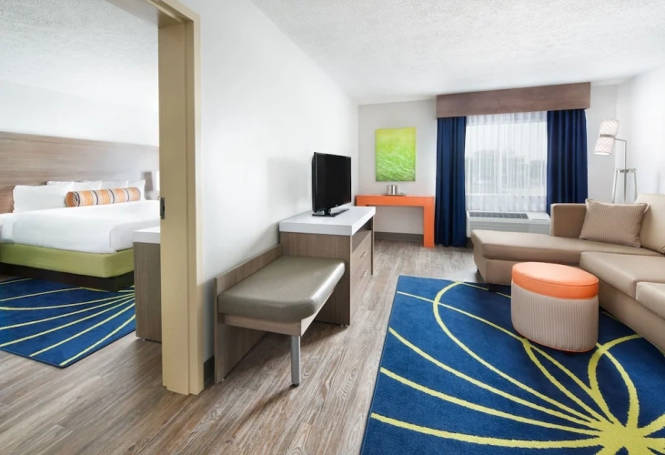 Quadruple Suite