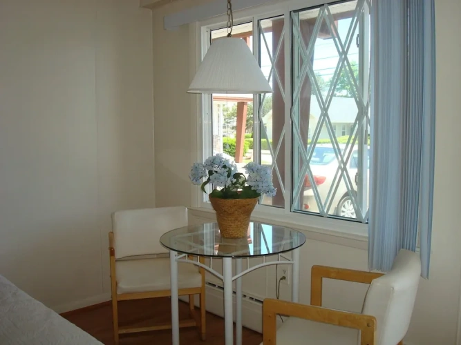 Economy Quadruple room with pool view