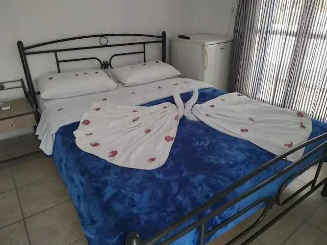 Marousi Rooms