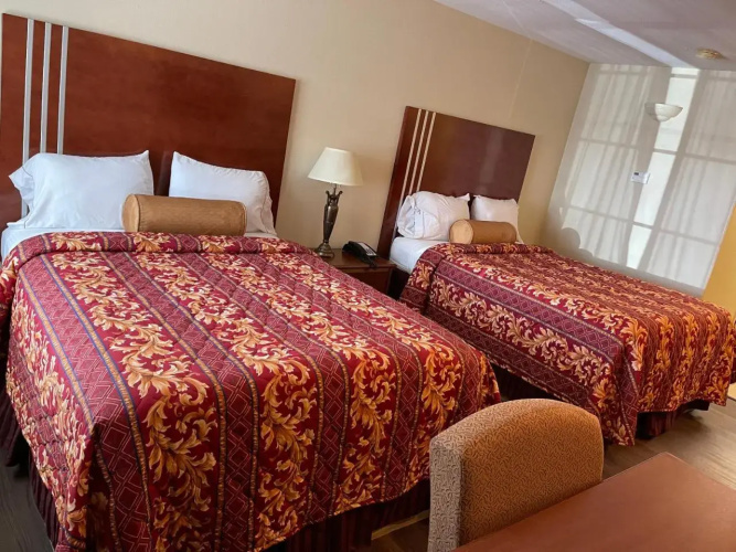 Riviera Inn and Suites