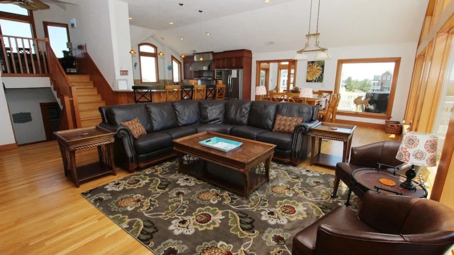 Joy At a Glance - 6 Br Home